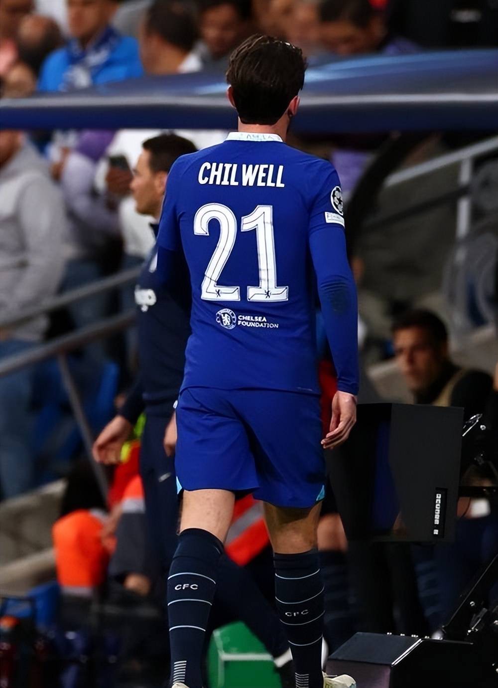 切尔西球员接受采访,表态支持主教练调整阵容的简单介绍 切尔西球员接受采访,表态支持主教练调整阵容的简单介绍