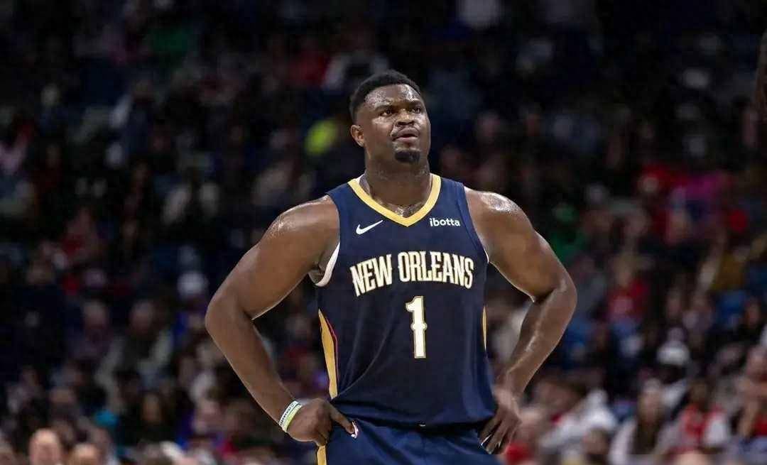 湖人队新星持续发威,英格拉姆内线弹跳变化节奏领先 湖人队新星持续发威,英格拉姆内线弹跳变化节奏领先