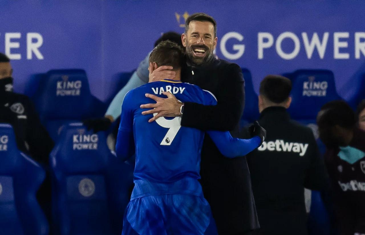 杏彩体育入口-莱斯特城主场战胜埃弗顿，取得胜利