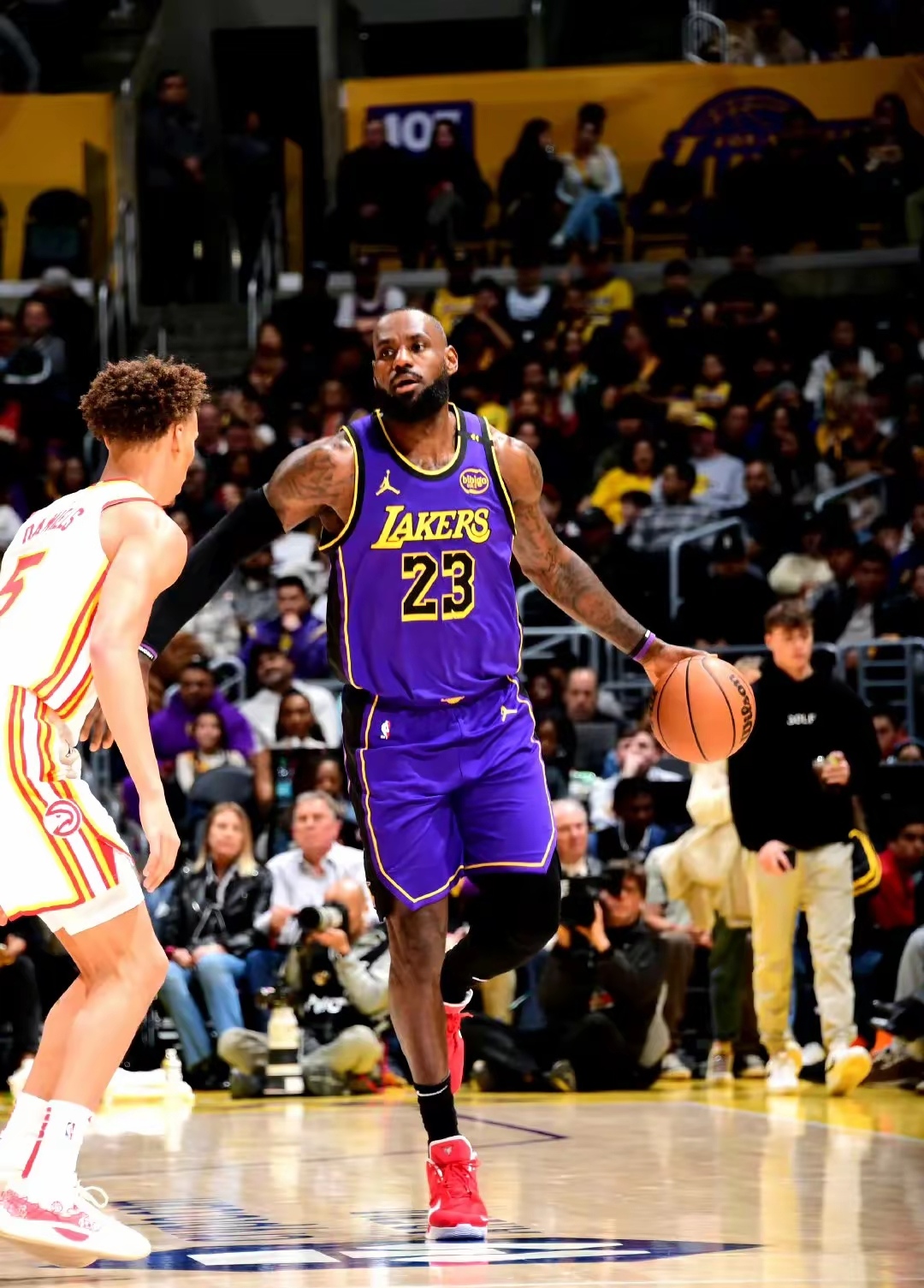 恢复连胜!掘金主场力挫爵士 恢复连胜!掘金主场力挫爵士