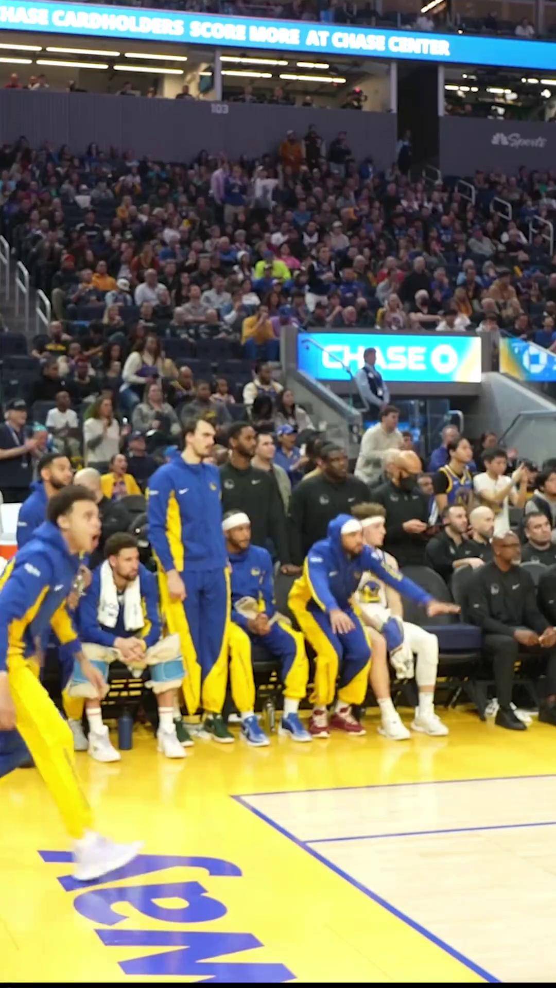 勇士横扫魔术，库里再度爆砍30+的简单介绍