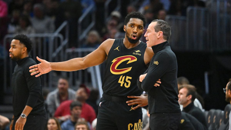 黄蜂再次战胜骑士晋级下一轮