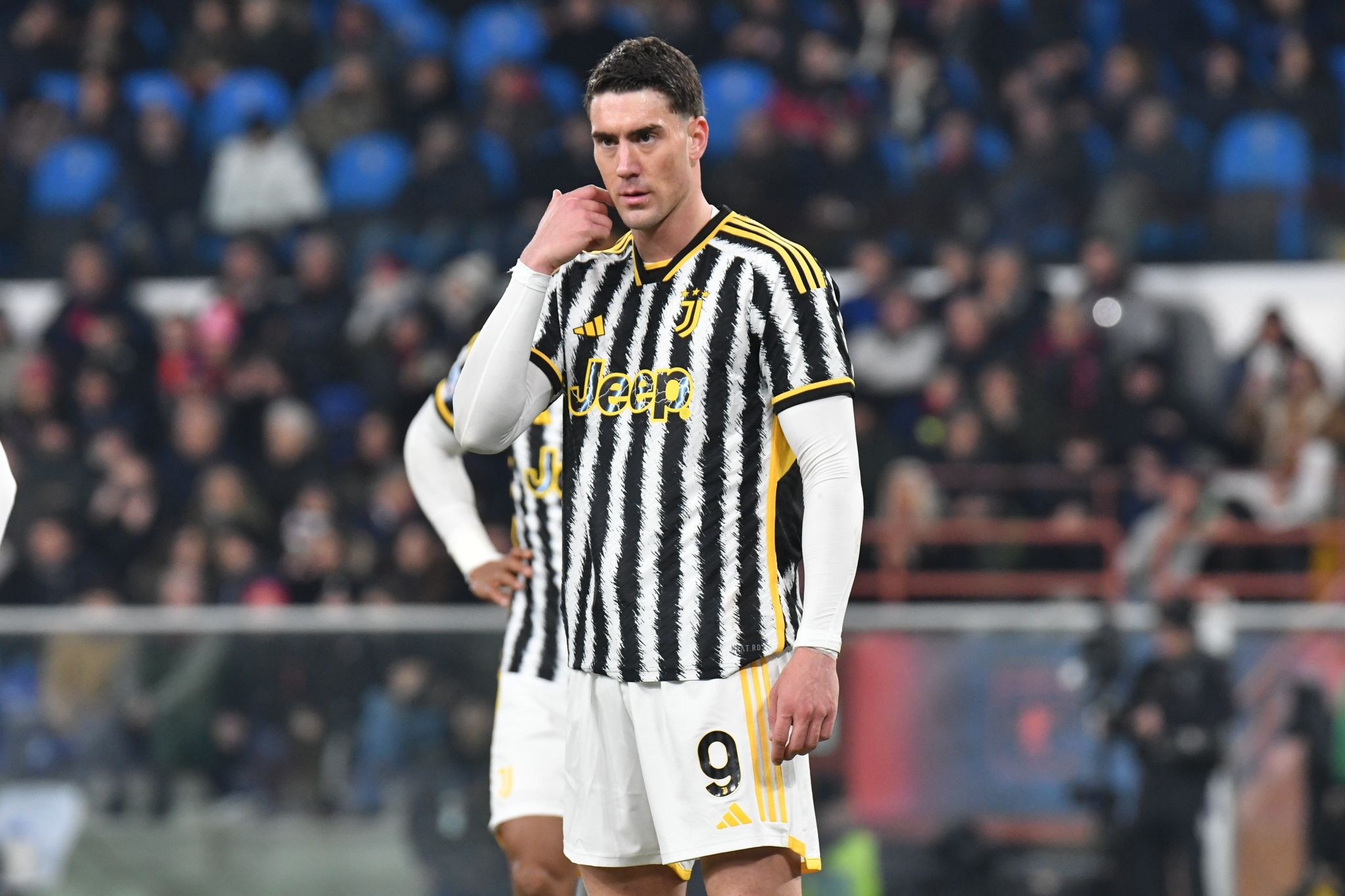 包含尤文图斯全力出击，主场取胜连续不败！的词条